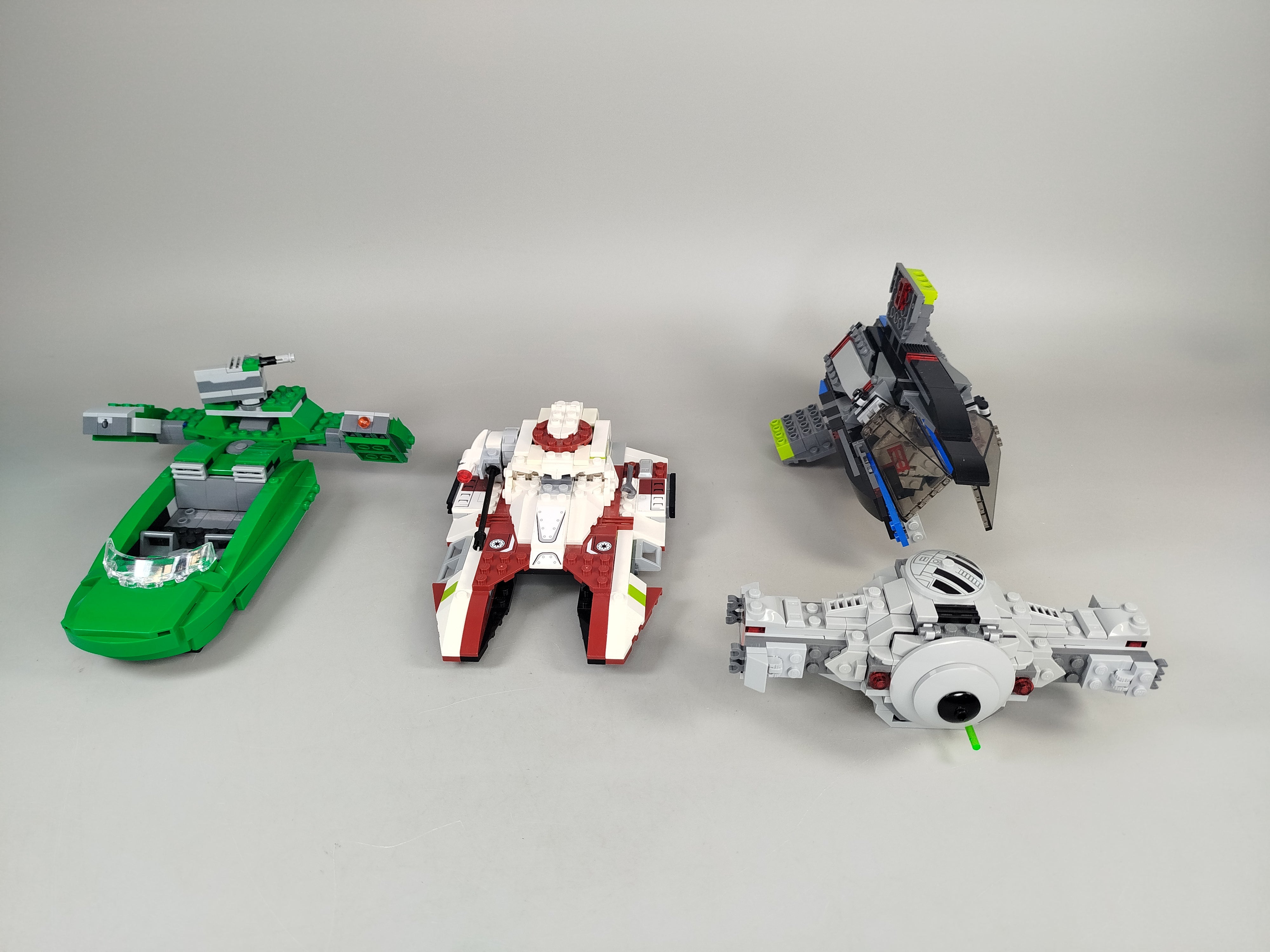 LEGO Star Wars Raumschiffe - Set von 4 und Einzelteile
